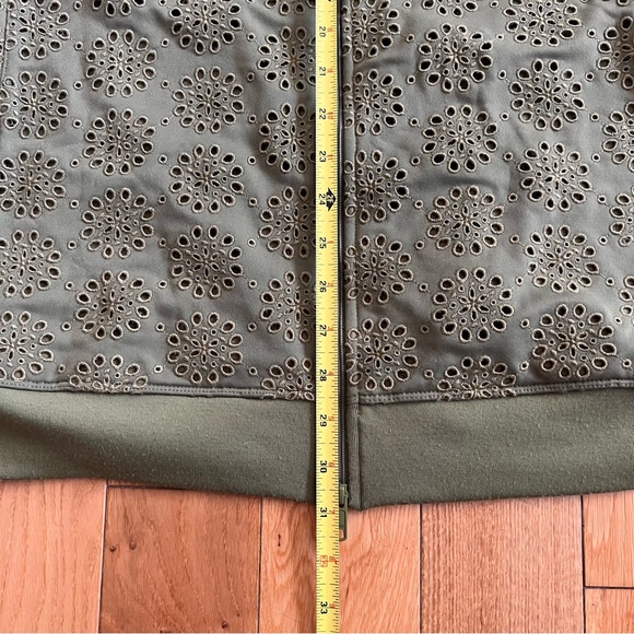 Fenty PUMA by Rihanna Olive Green Zip Up Embroidered Edge Jacket Size Small $240 - Picture 7 of 10